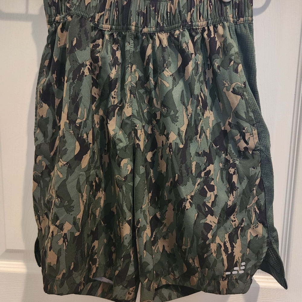 Men's Camouflage Shorts, Front Pockets,  Rear Zipper Pocket, Unlined